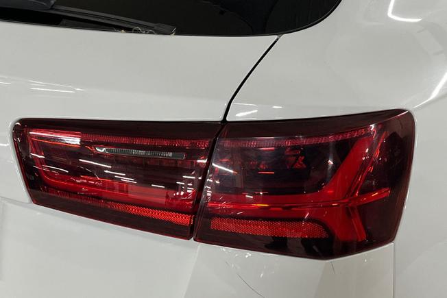 AUDI A6 Avant Photo 18
