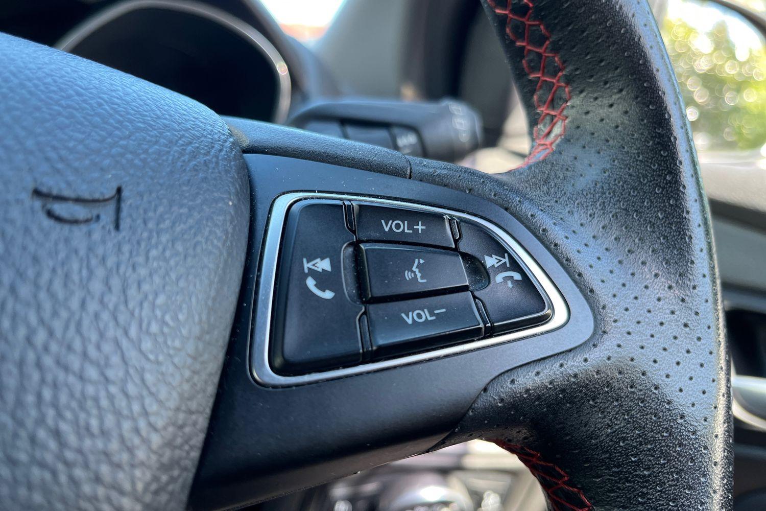 Ford FOCUS Photo 39