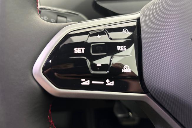 VOLKSWAGEN Id.5 Photo 16