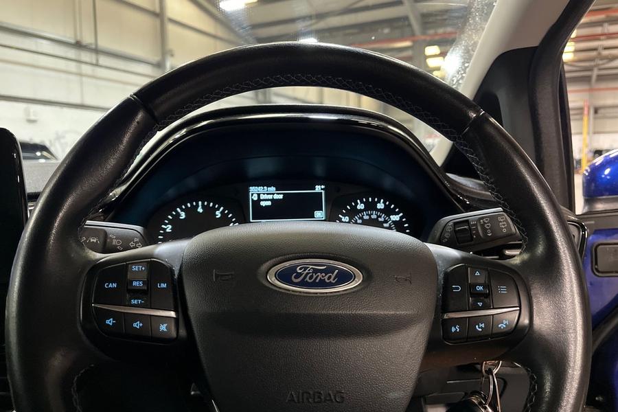 Ford FIESTA Photo autoimg-be143cf357f5eb30940dabbd30f8322bda663174.jpg