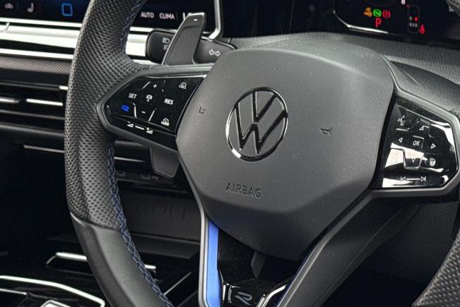 VOLKSWAGEN Golf Photo 36