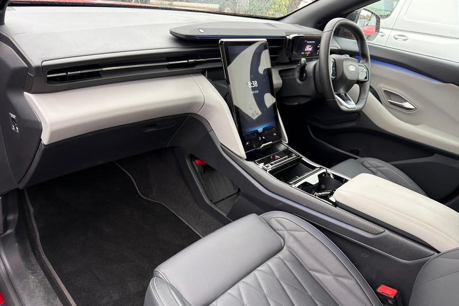 Ford EXPLORER Photo autoimg-be175f06bd7b055e2f972a59534f806145a4789e.jpg