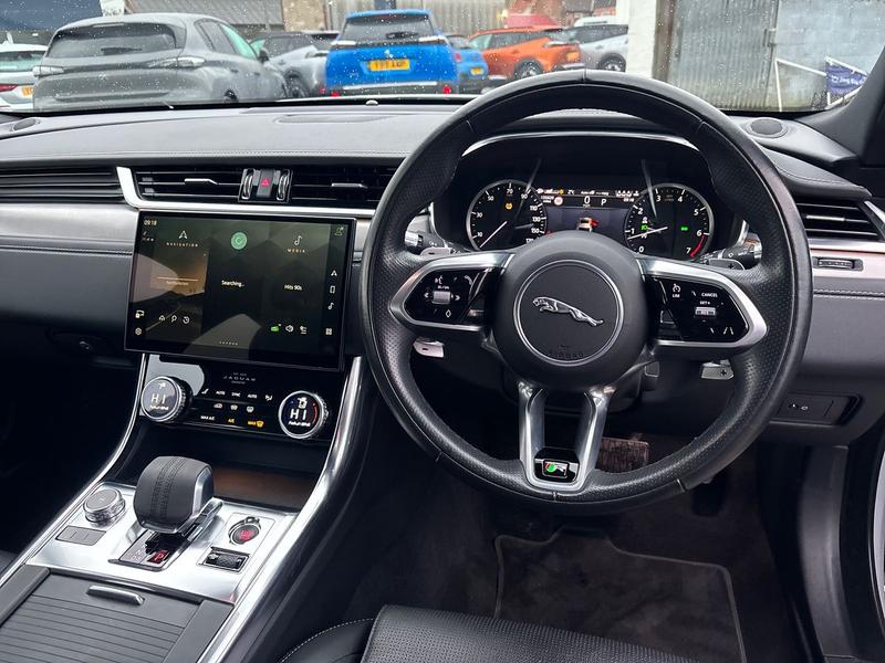 Used Jaguar XF YK21ZHJ 12