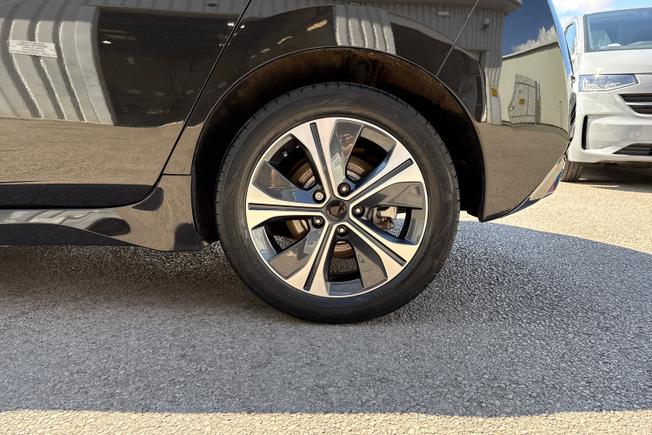 NISSAN Leaf Photo 24