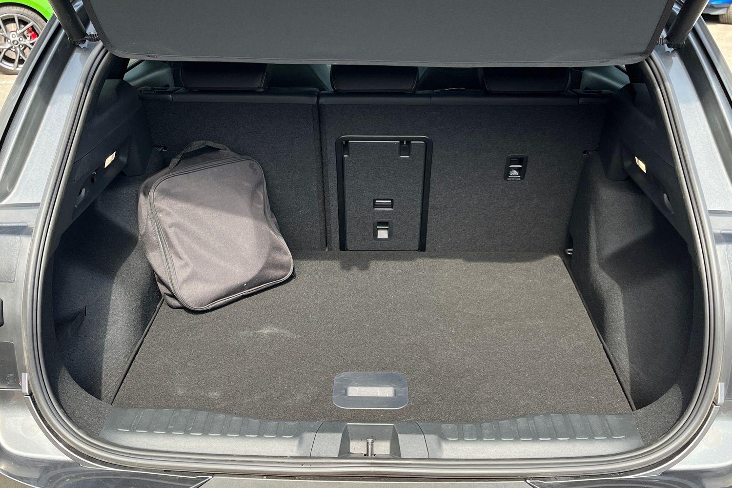 Ford EXPLORER Photo 20