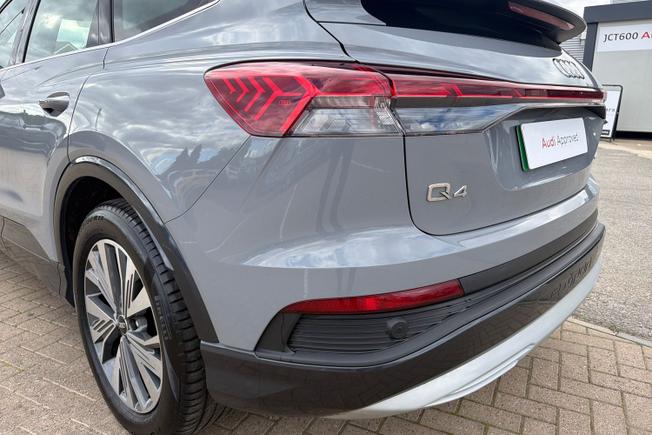 AUDI Q4 E-Tron Photo 31