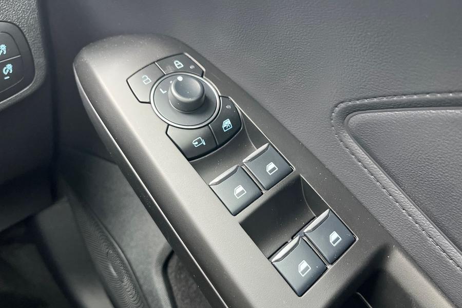 Ford FOCUS Photo autoimg-be250c4d773f4717e849b90217a60d09704afc56.jpg