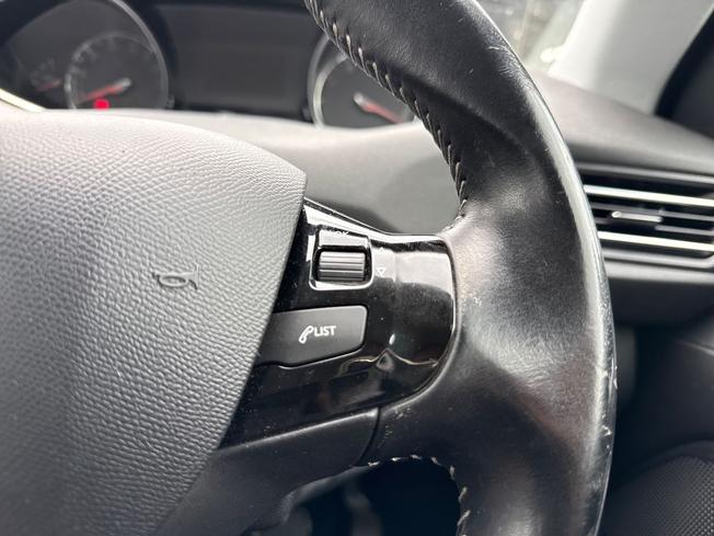 PEUGEOT 308 Sw Photo 17