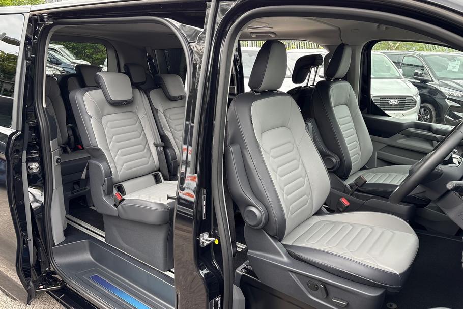 Used Ford E-TOURNEO CUSTOM BJ75XYH 18