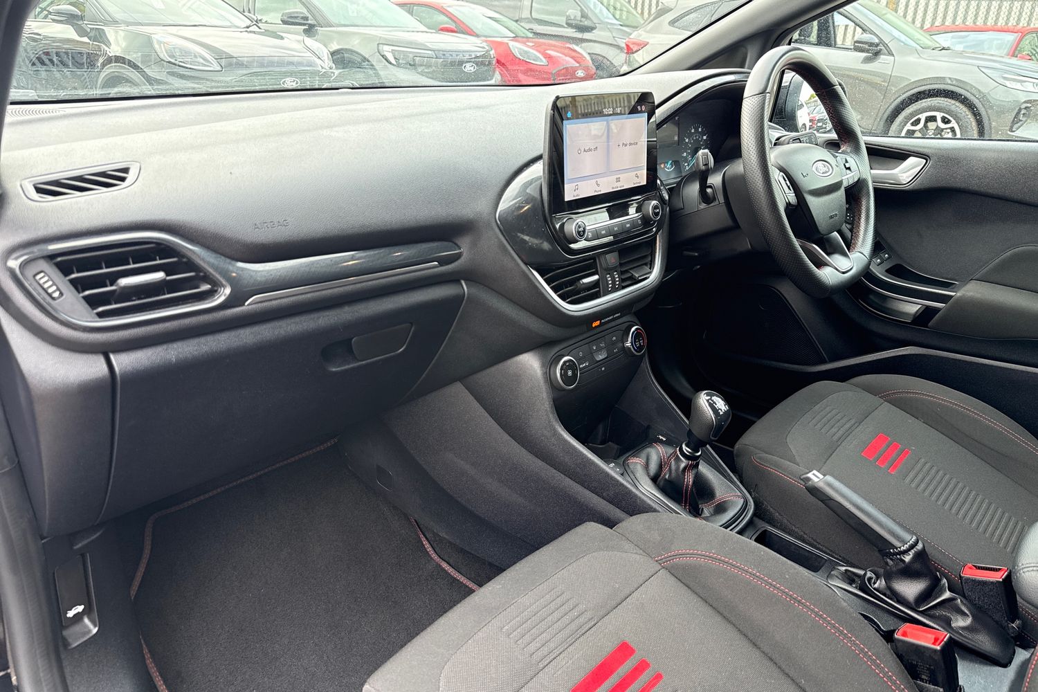 Ford Fiesta Photo 17
