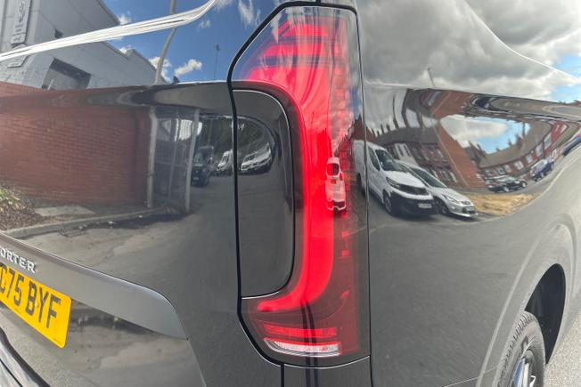 VOLKSWAGEN Transporter Photo 18