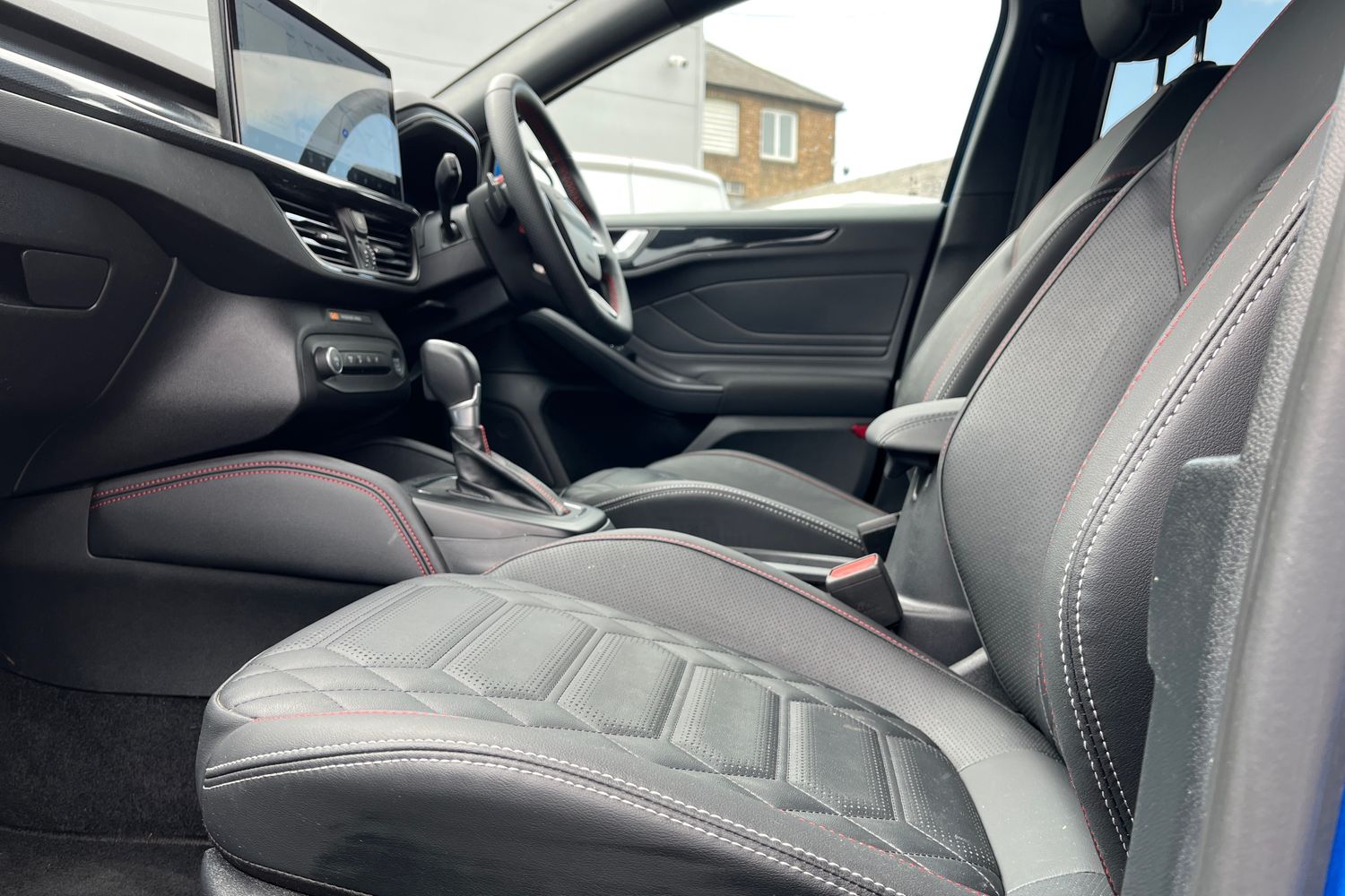 Ford FOCUS Photo 17
