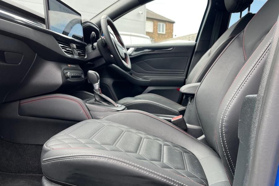 Ford FOCUS Photo autoimg-be30dab44751196d6116bc0cac9b72759d93ae42.jpg