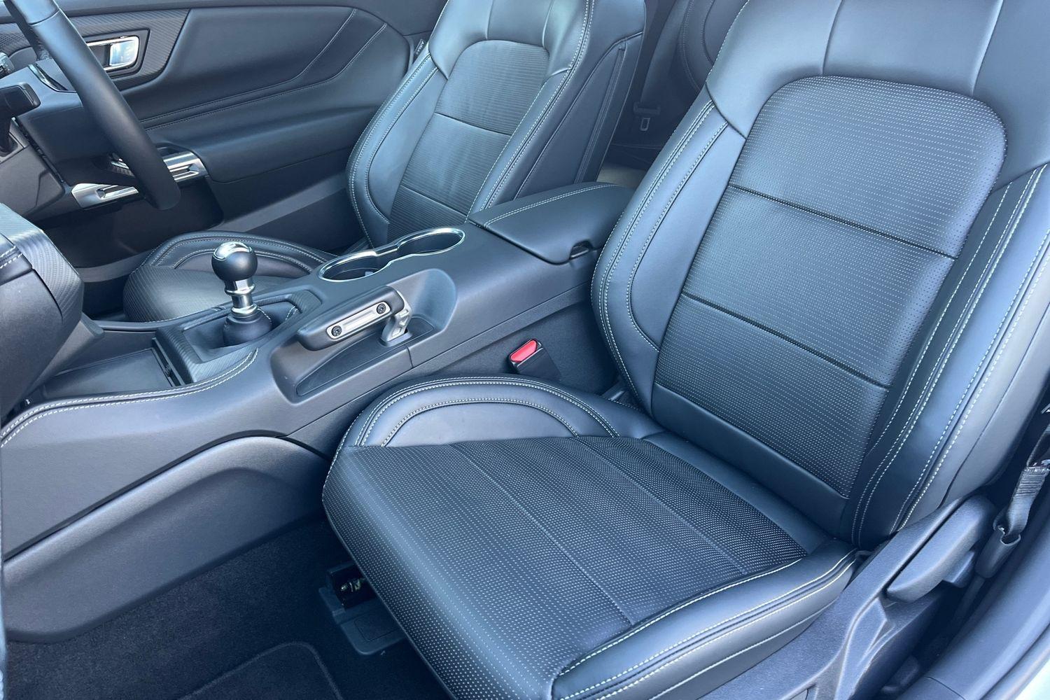 Ford MUSTANG Photo 18