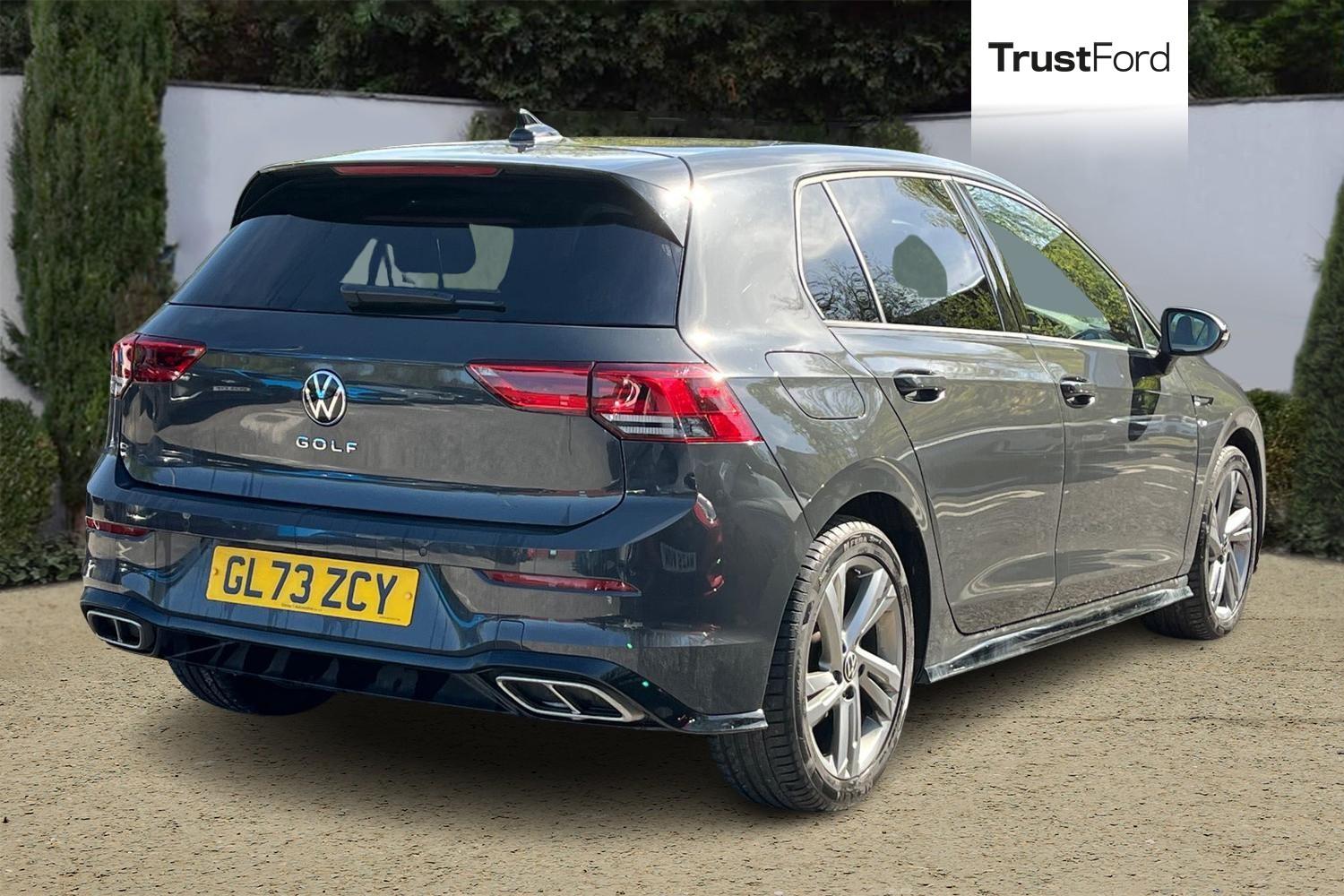 Volkswagen Golf Photo 3