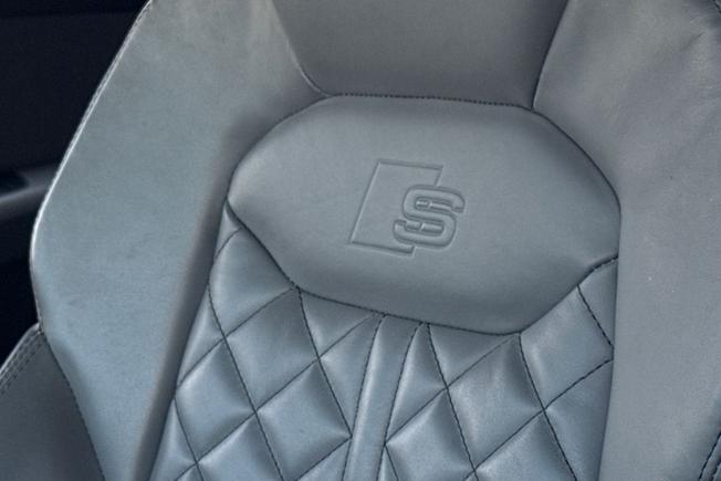 AUDI Sq7 Photo 44