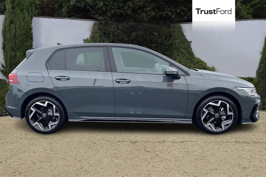 Volkswagen Golf Photo autoimg-be400f53f7134159fff2c80617a8260e51a2f89c.jpg