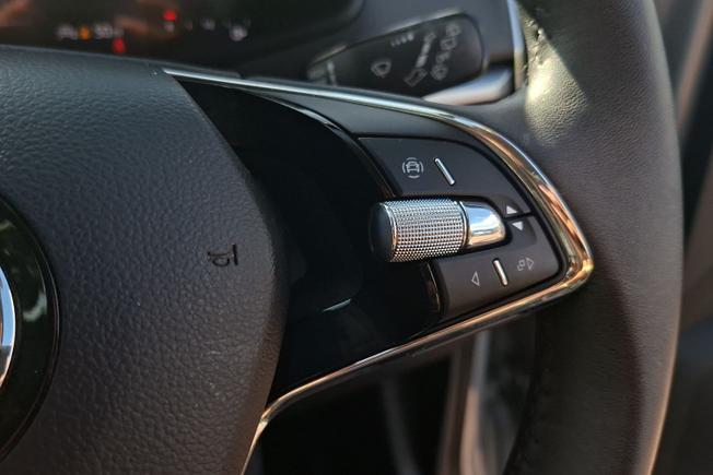 ŠKODA Karoq Photo 17
