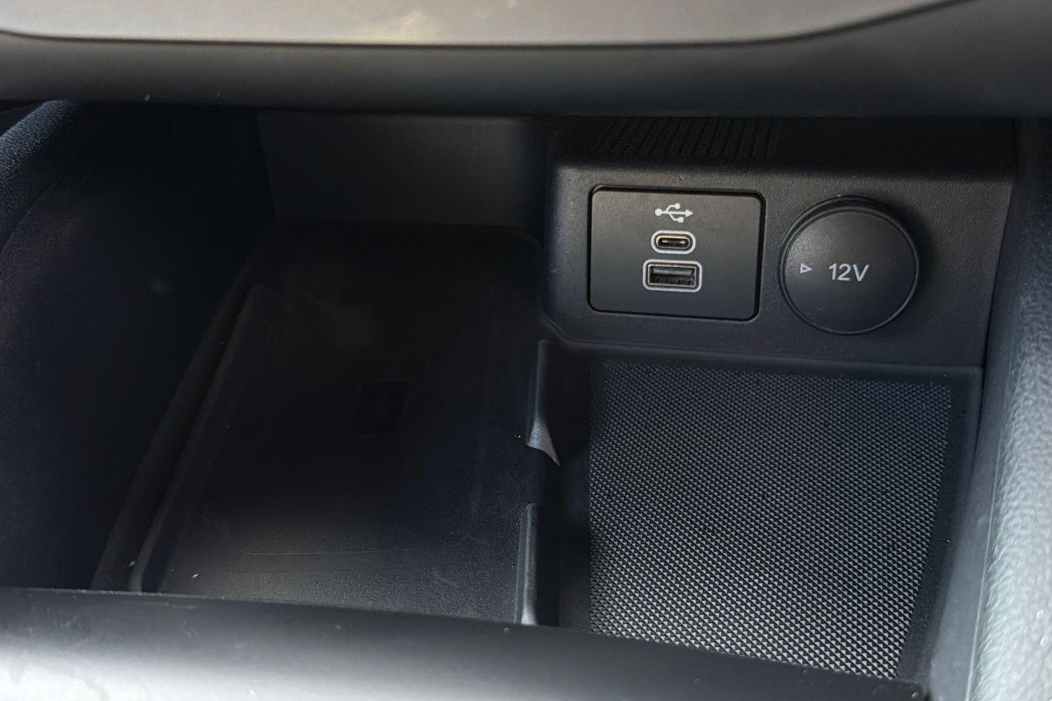 Ford FOCUS Photo 32