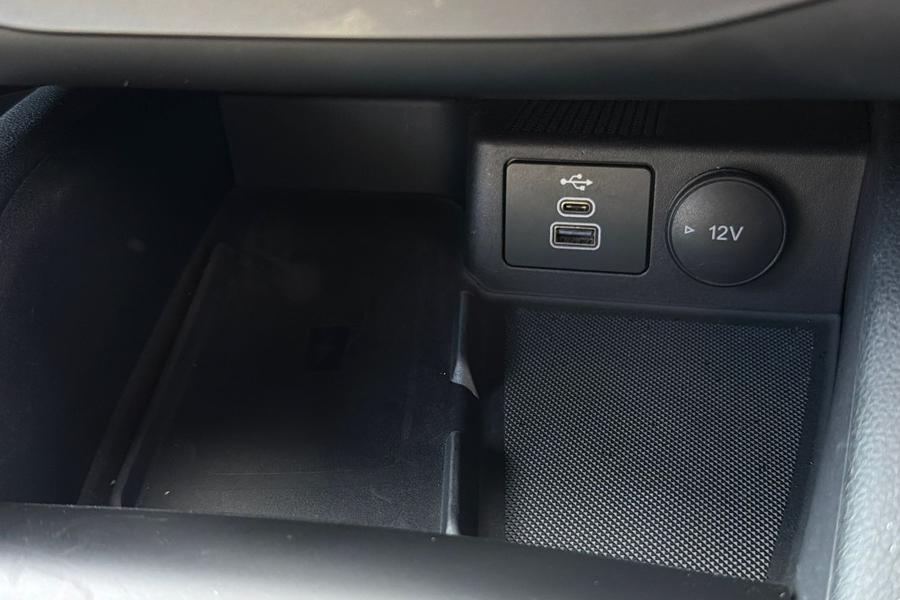 Ford FOCUS Photo autoimg-be417f4aaad358a17f01198d90a75fa48e141b59.jpg