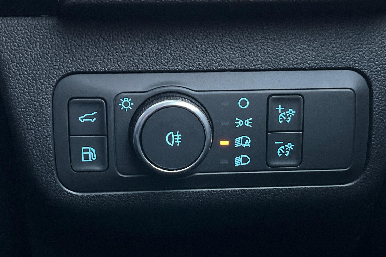 Ford KUGA Photo 31