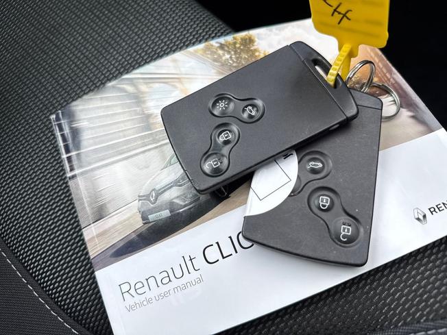 RENAULT Clio Photo 38