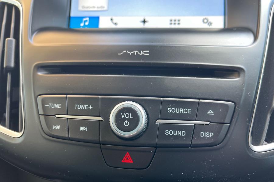 Ford FOCUS Photo autoimg-be458302d7c7d30179a4528f8ac73d96cf7a85fb.jpg
