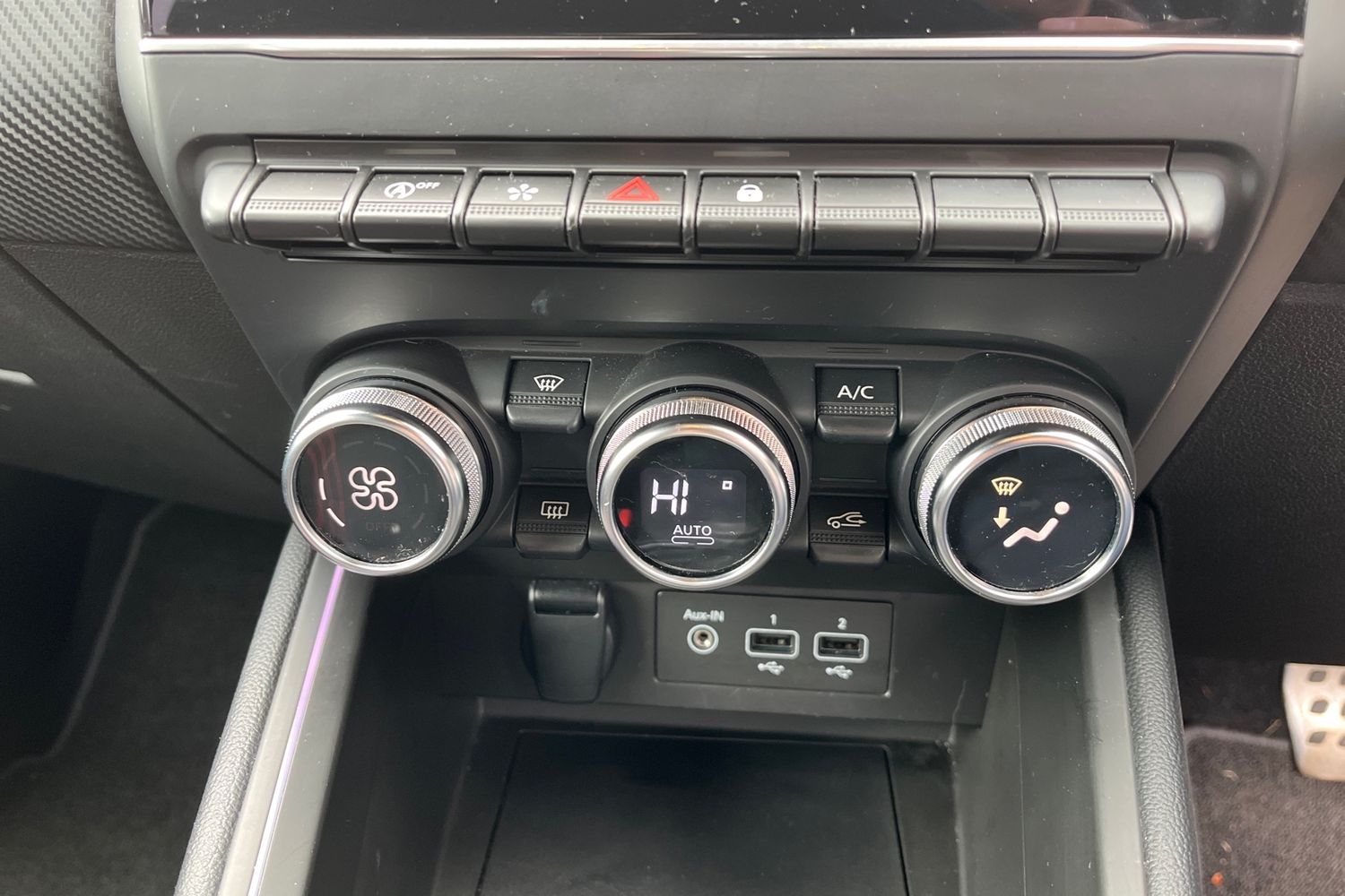 Renault CLIO Photo 36