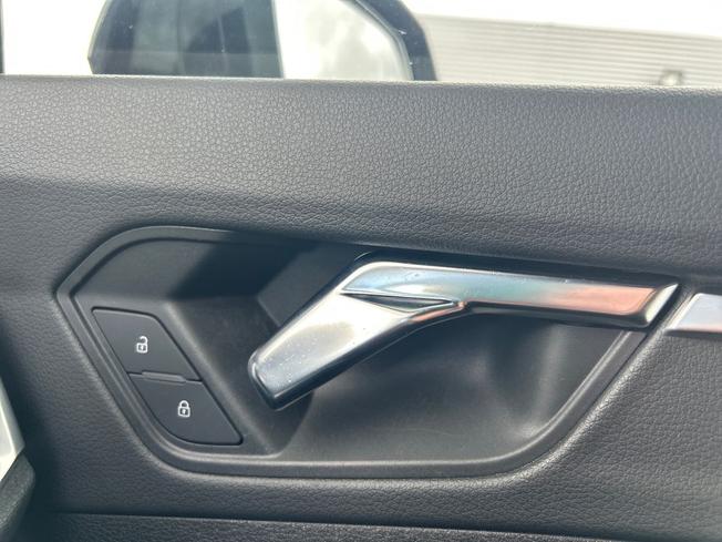 Audi Q3 Photo 38