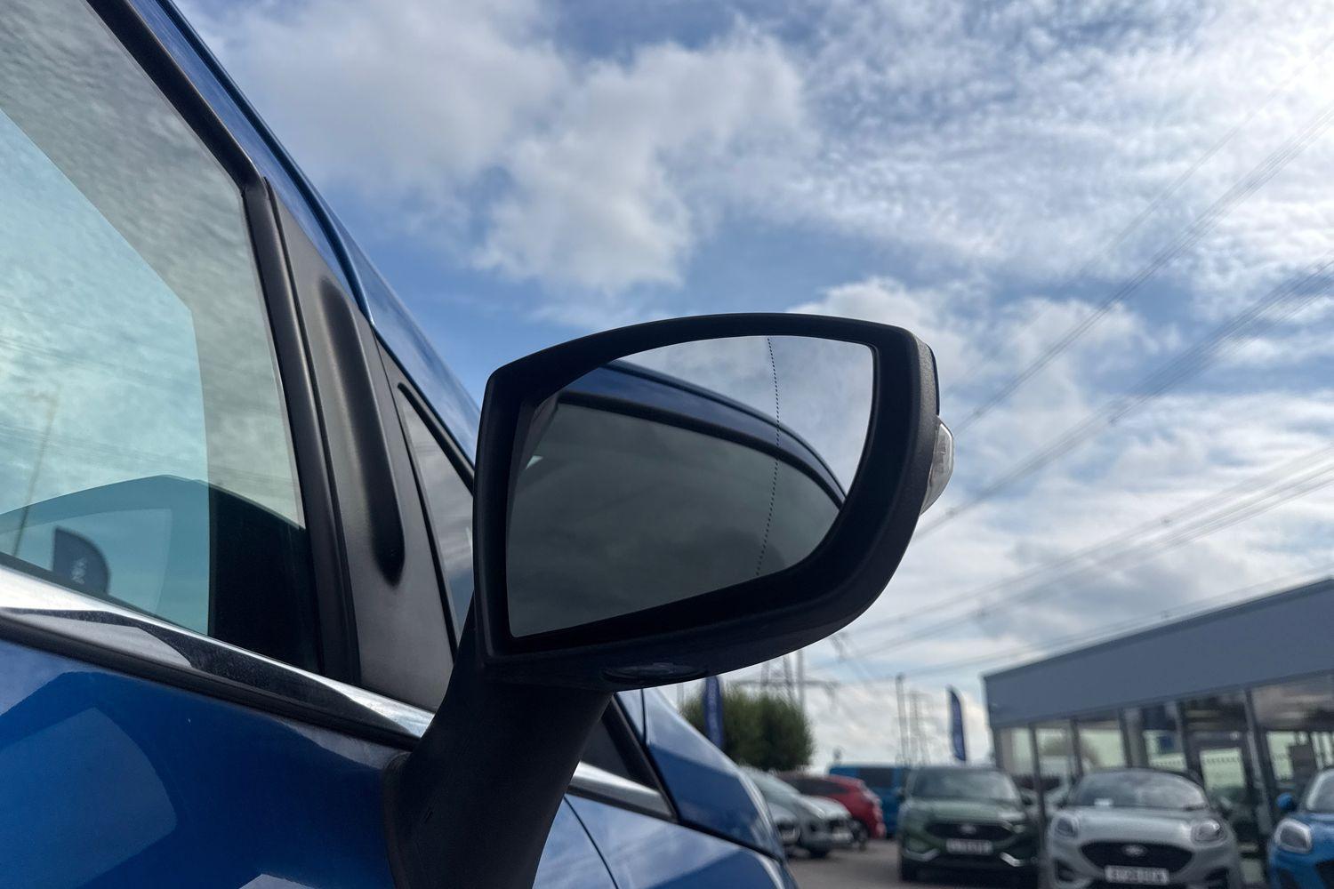 Ford ECOSPORT Photo 39