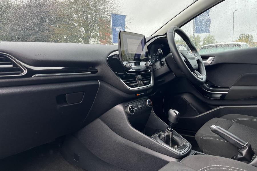 Ford FIESTA Photo autoimg-be48ba4f84b9b71278d73122f2f199c9890a47f2.jpg