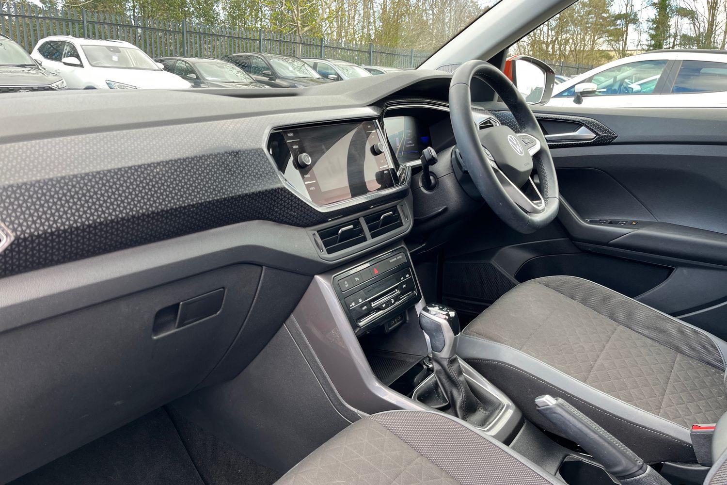 Volkswagen T-CROSS Photo 17