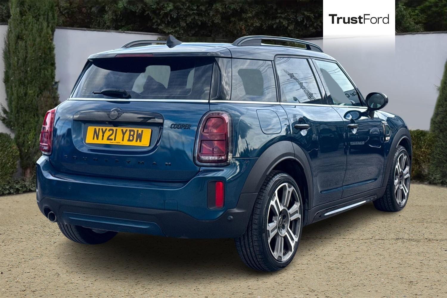 MINI COUNTRYMAN Photo 3