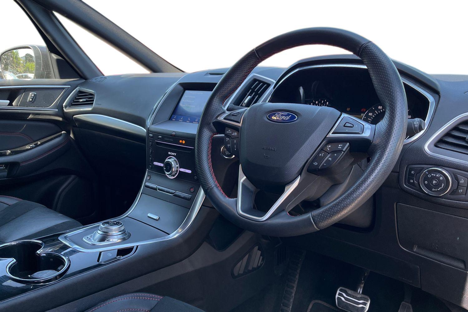 Ford S-MAX Photo 8