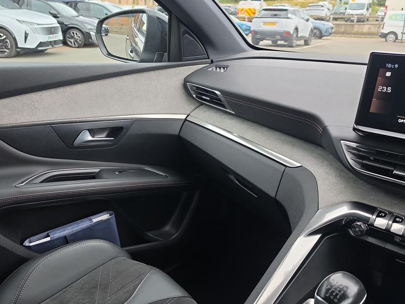 Used Peugeot 3008 NV21OPE 40
