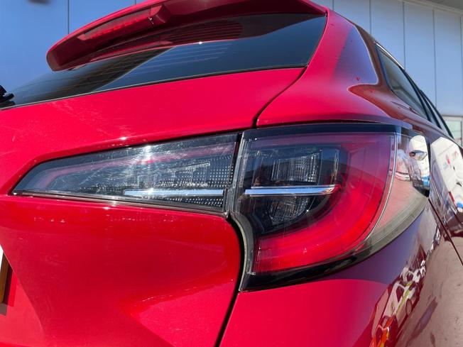 TOYOTA Corolla Photo 18