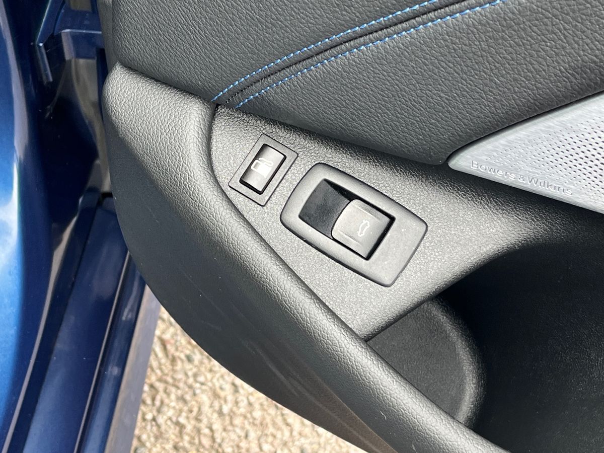 BMW 5 Series Photo 30