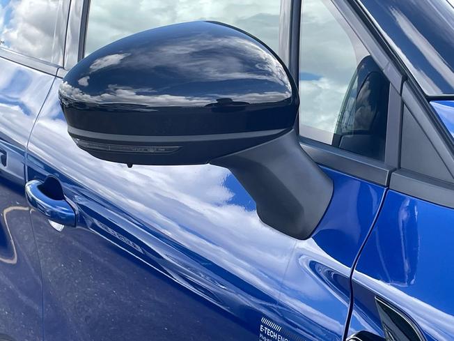 RENAULT Captur Photo 20