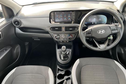 Hyundai i10 Photo autoimg-be565694be92313e92333df77de419f7d7e5c7ca.jpg