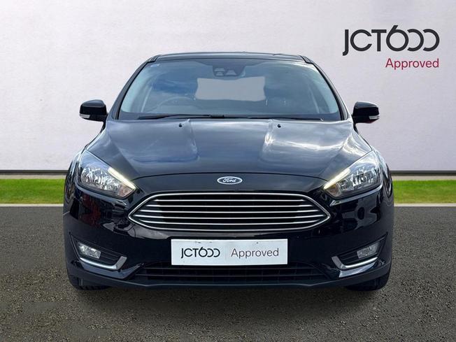 FORD Focus Photo 8