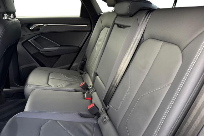 Audi Q3 Photo 9