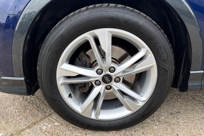Audi Q3 Photo 34