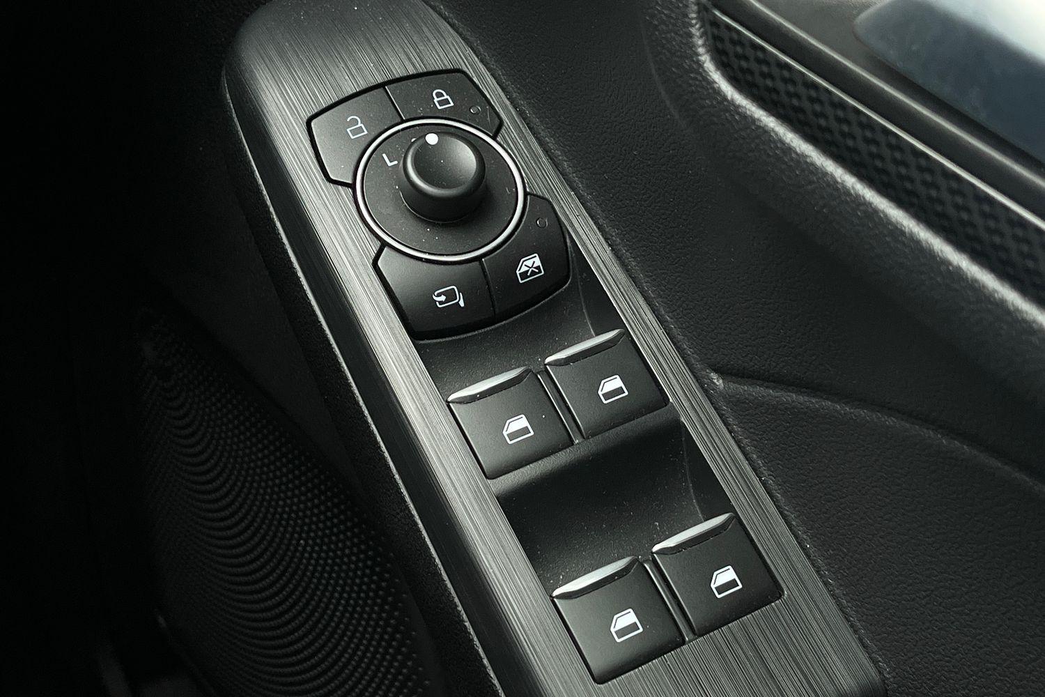 Ford KUGA Photo 15