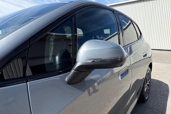 BMW 2 Series Photo 27