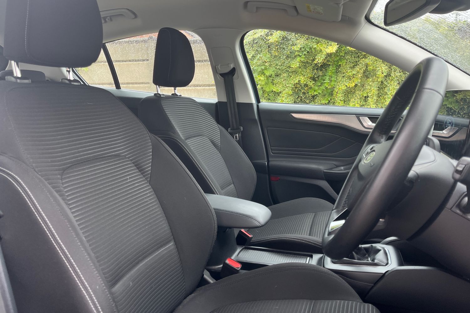 Ford Focus Photo 16
