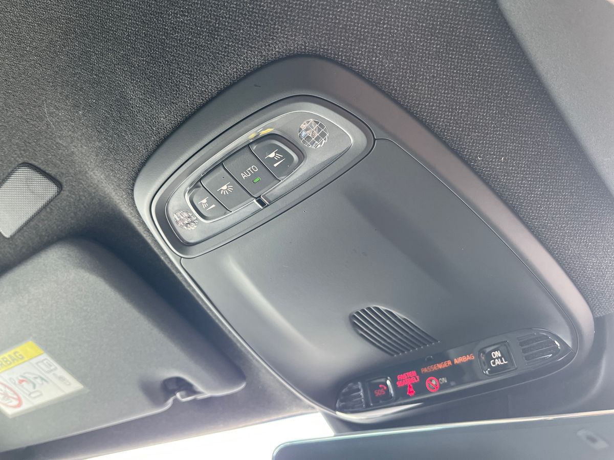 Volvo XC40 Photo 39