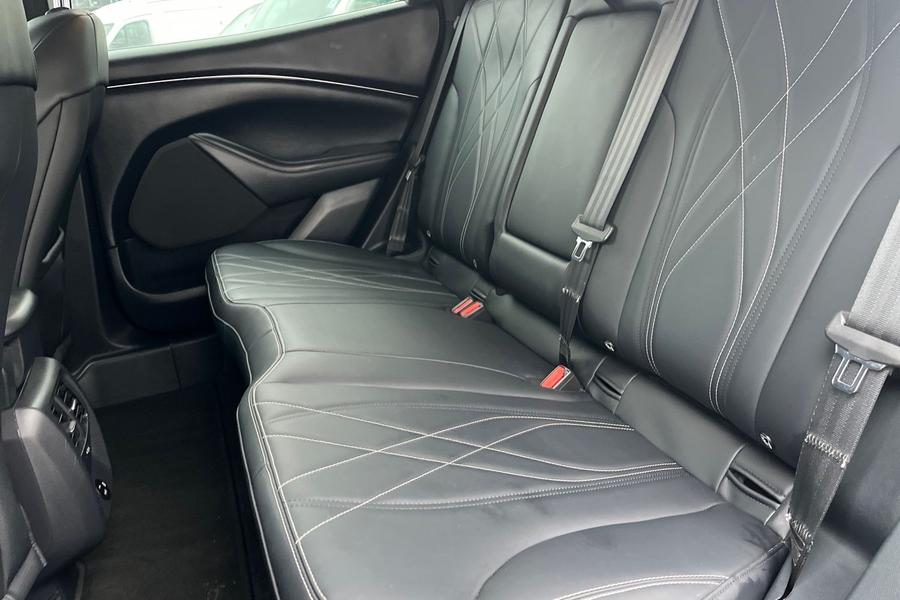 Ford Mustang Mach-E Photo autoimg-be60cddec2bdc31a0ec9c321f0eb8aef1f2f1273.jpg