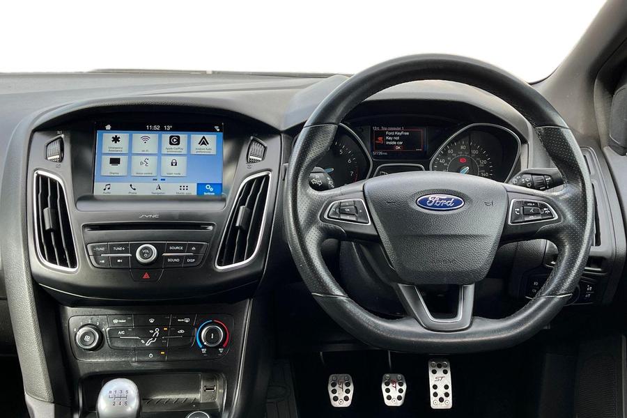 Ford FOCUS Photo autoimg-be623fd72ad468074fe58f9907d8ba2f8c3cc565.jpg