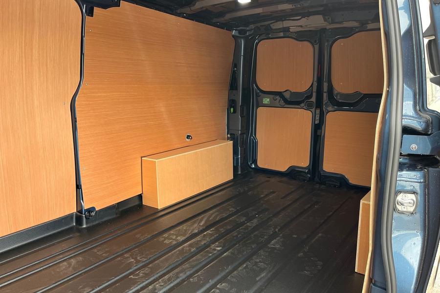 Ford TRANSIT CUSTOM Photo autoimg-be691a293b48c6d4cacd374a17e0600961df49ad.jpg