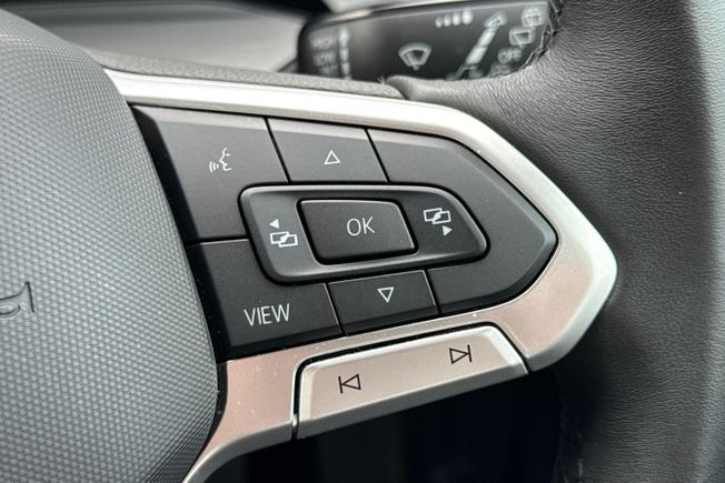 Volkswagen Golf Photo 17